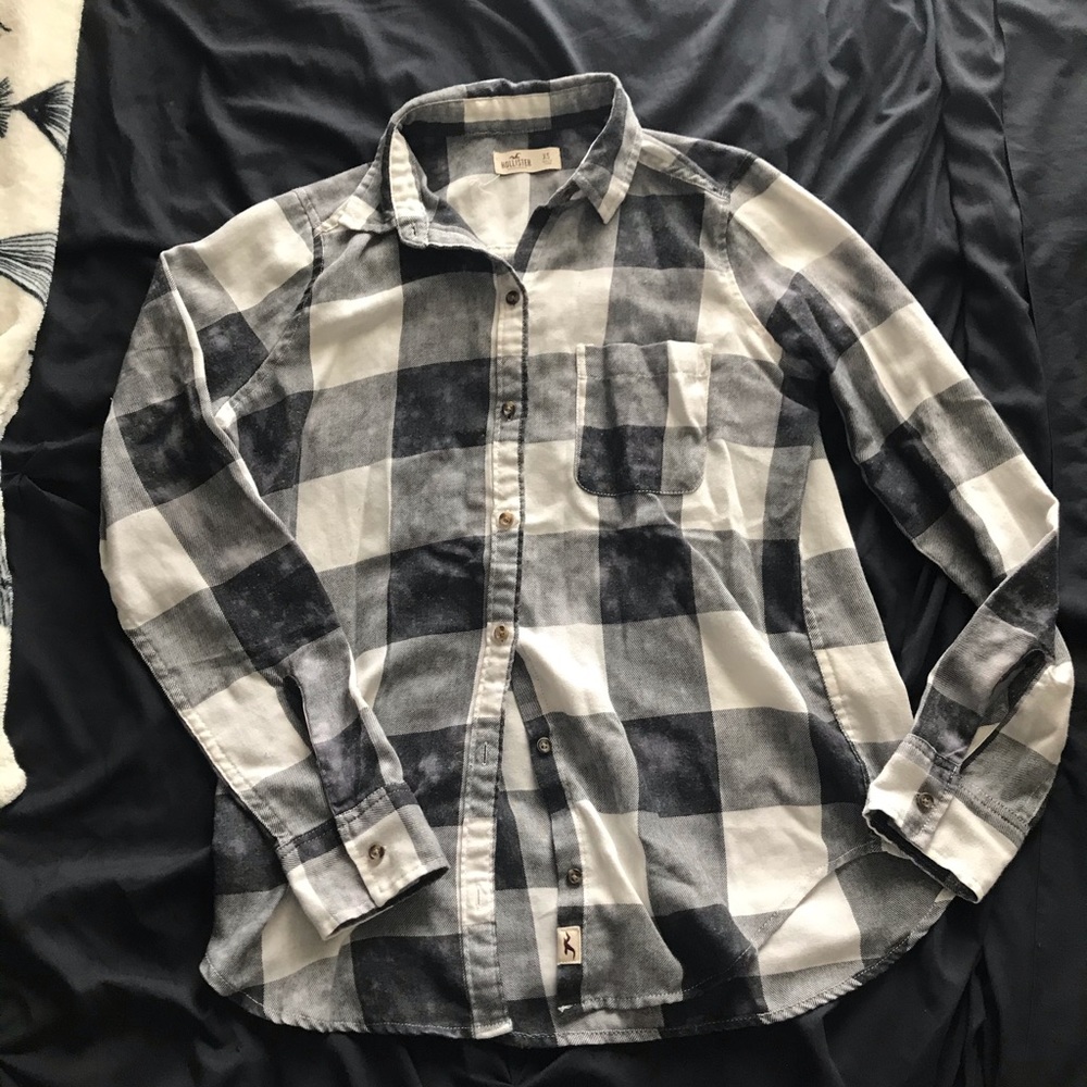 Hollister button up shirt XS